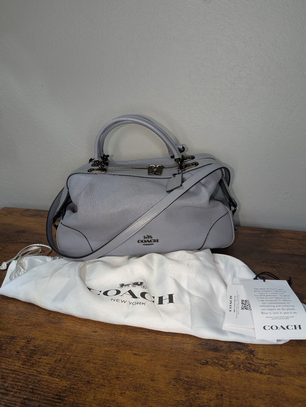 Coach Lane Satchel - Picture 2 of 8